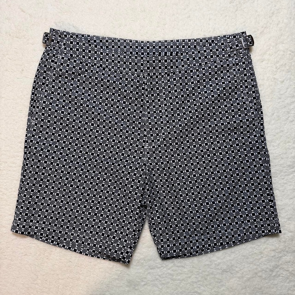 Express Mens Black White Geometric Pattern Shorts Size 32 Side Buckle 400303